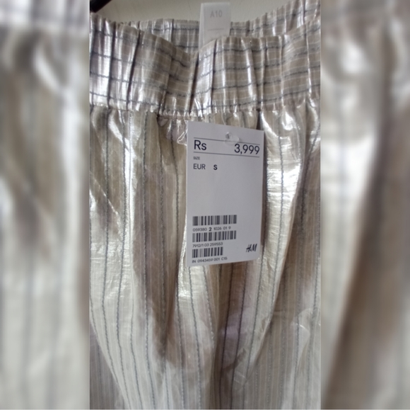H&M Striped Silver Skirt - Picture 6 of 16